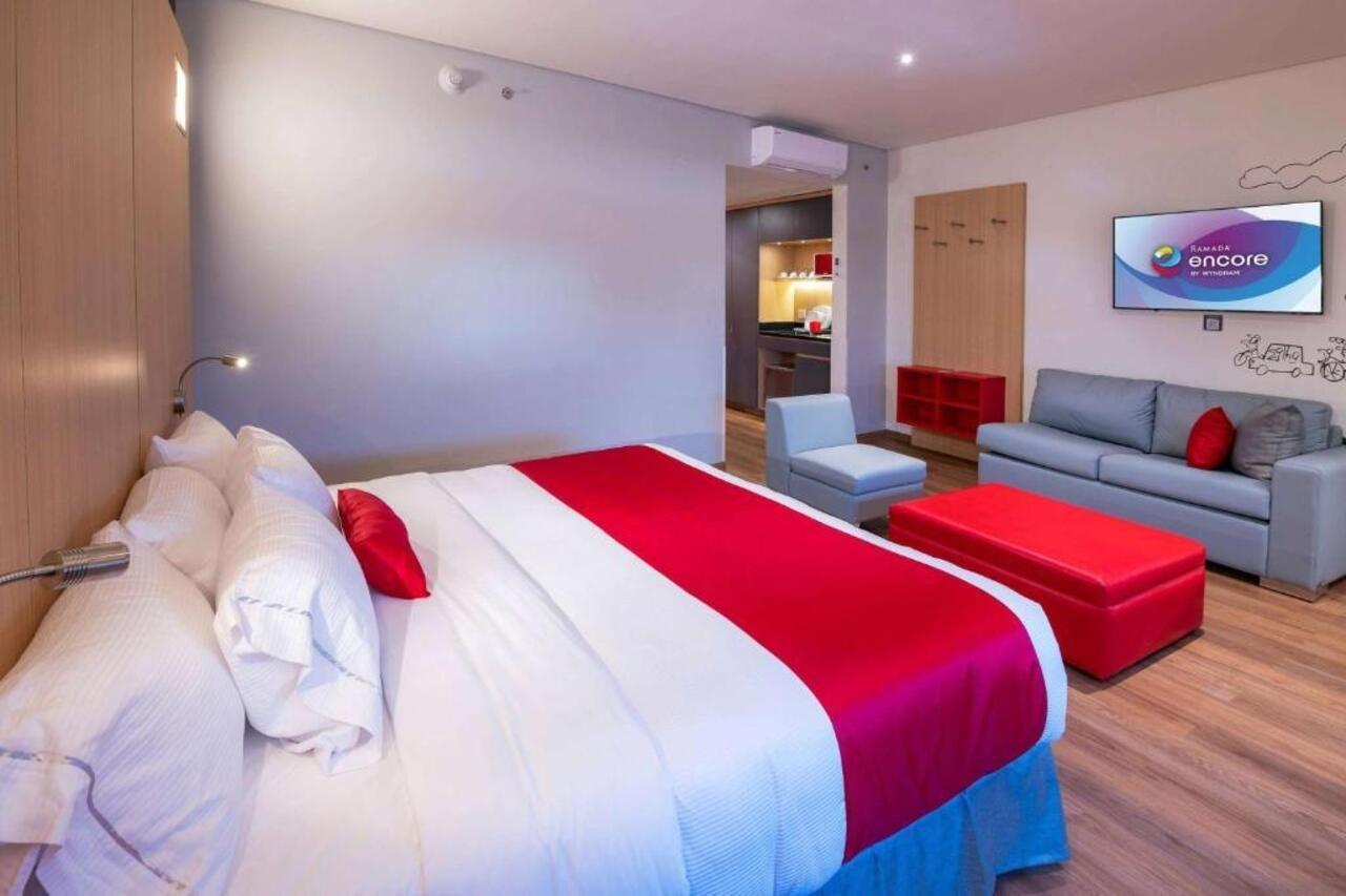 Ramada Encore By Wyndham Guadalajara Aeropuerto Las Pintas Esterno foto